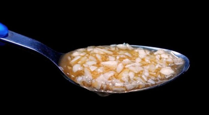 Do You Suffer Of Shortness Of Breath Or Sleep Apnea? Try Mixing Lemons, Garlic And Honey