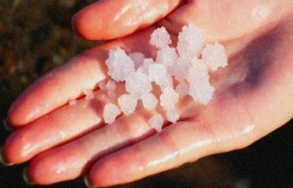 This Is What Happens To A Woman Under 60 Who Uses Magnesium Chloride.