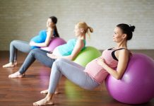 Pregnant women exercising